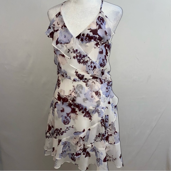 Francesca’s Purple Floral Cocktail Mini Dress - Picture 2 of 12